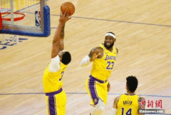  NBA综述：湖人迎来6连胜 独行侠42分大胜骑士