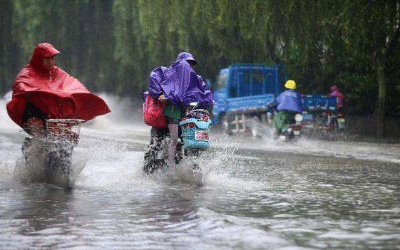 新一轮强降雨来袭 河南湖北等地有大暴雨或特大暴雨