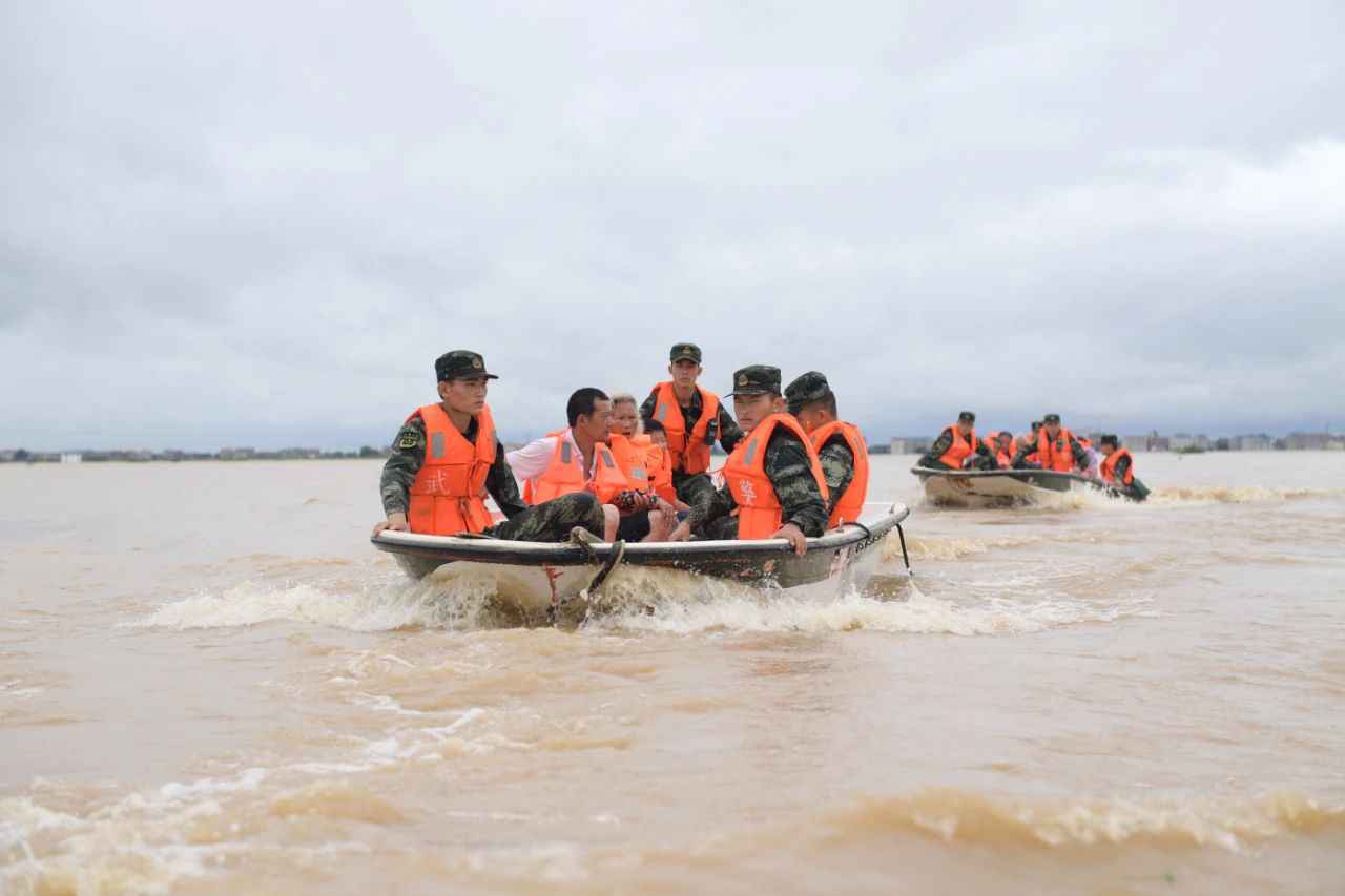 鄱阳湖流域多处圩堤决口，抢险情况如何？现场直击