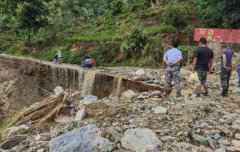 持续强降雨导致云南红河1人死亡2500多人受灾 持续强降雨导致云南红河1人死亡2500多人受灾