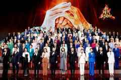  全国百位知名主持人同聚一台 致敬“最可爱的人”