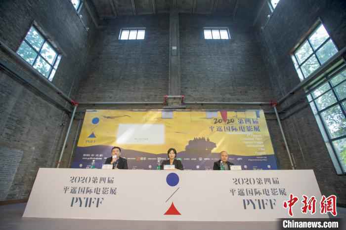 电影《平静》新闻发布会。　张云 摄