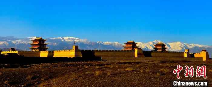 图为嘉峪关关城。(资料图) 谢生亮 摄