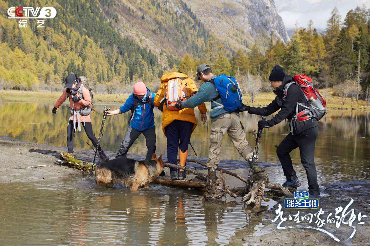  《走在回家的路上》“不倦的行者”涂松岩：在徒步中拓展生命的界限