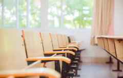 【财经翻译官】开学第一天,准备期末考试了...... 【财经翻译官】开学第一天,准备期末考试了......