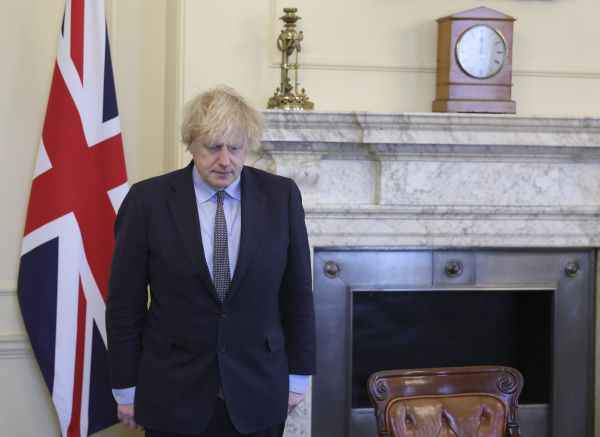 约翰逊竟称英国疫苗施打计划成功是因为贪婪?