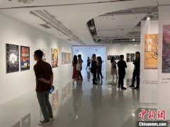  展现电影海报中的美学力量 132件优秀电影海报在沪集中展出